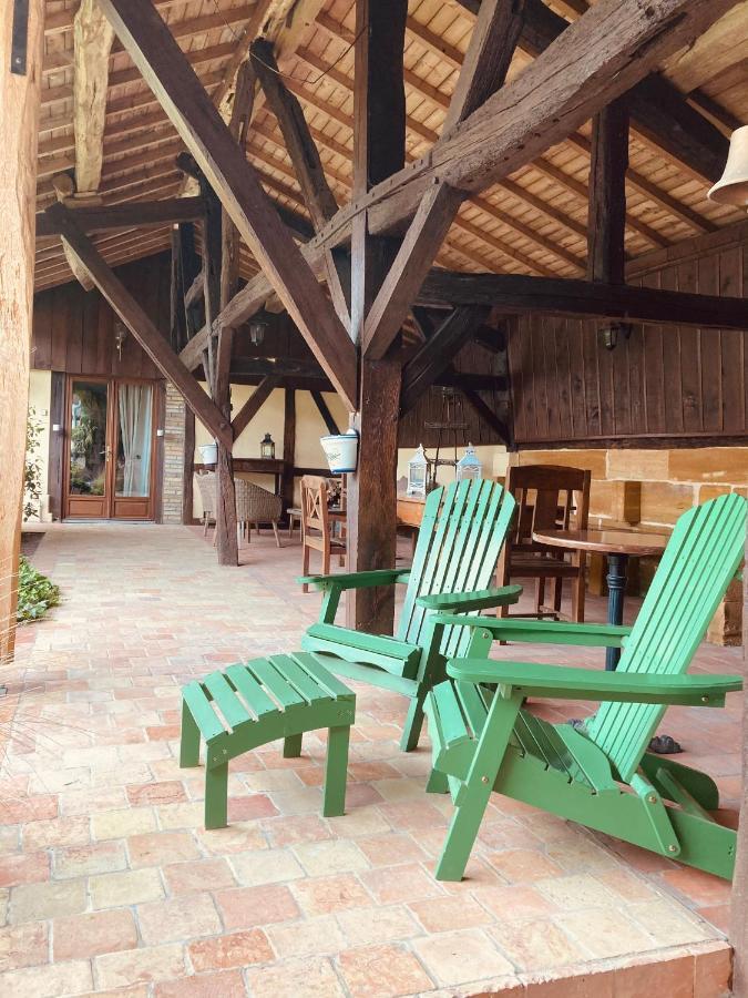 Maison de campagne avec cheminée et extérieur La Neuville-aux-Bois Exterior foto